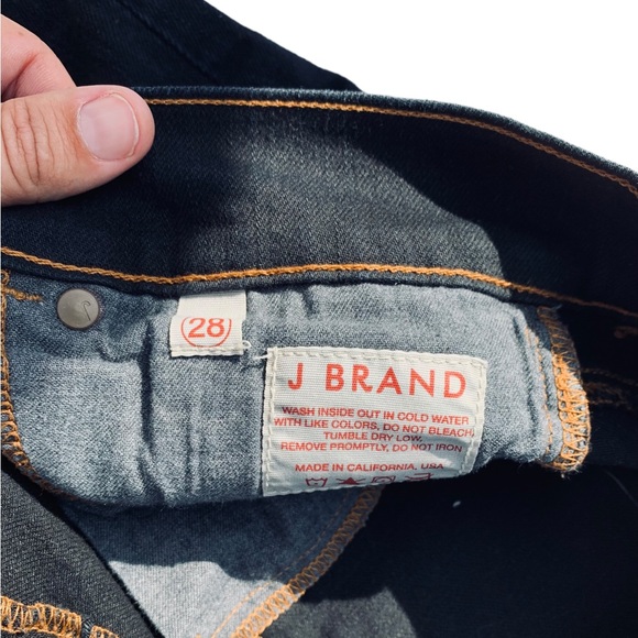 🌹SOLD🌹 J BRAND Dark Wash Love Story Flare Jeans in Jett - Picture 13 of 16